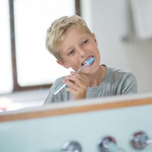 cepillarse los dientes para la halitosis